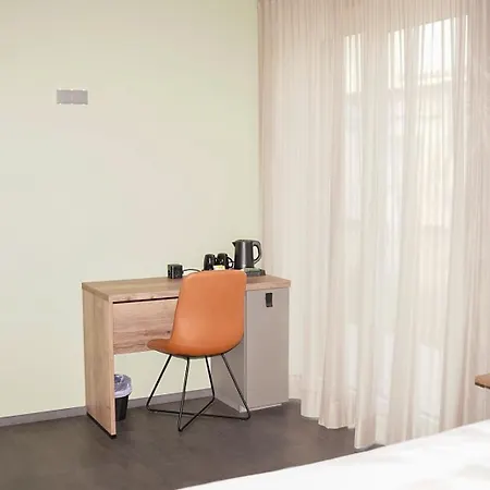 7rooms - Self Check-in Hotel