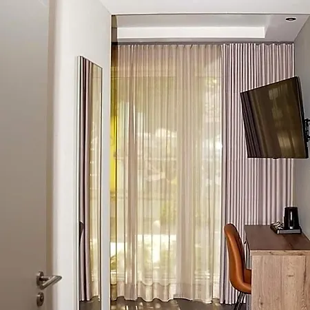 7rooms - Self Check-in Hotel