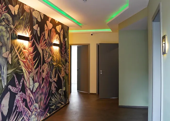 7rooms - Self Check-in Hotel *